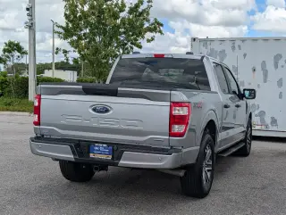 Ford F-150 2022 4x2 XL 4dr SuperCrew 5.5 ft. SB