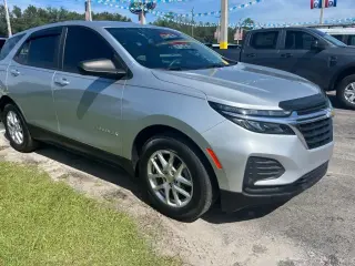 Chevrolet Equinox 2022 LS 4dr SUV con 1LS