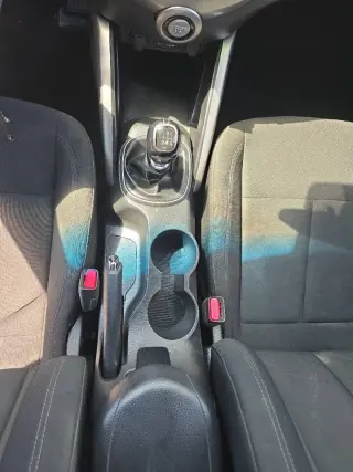 Hyundai VELOSTER 2013