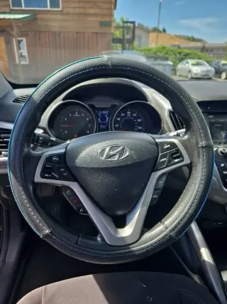 Hyundai VELOSTER 2013