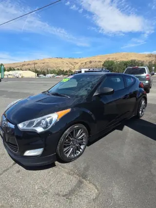Hyundai VELOSTER 2013