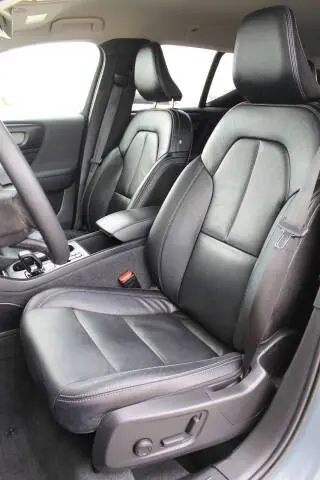 Volvo XC40 2023