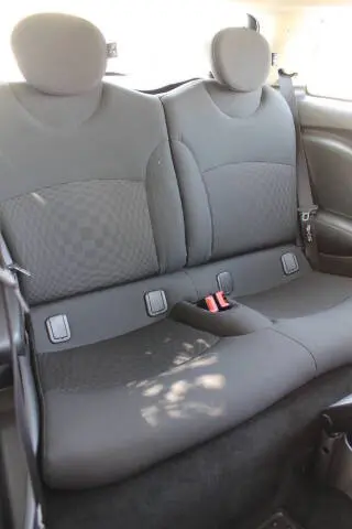 MINI Cooper 2011