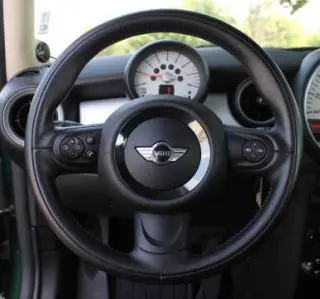MINI Cooper 2011