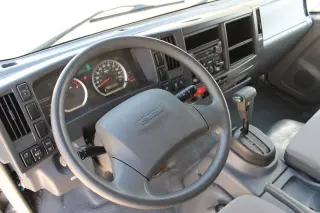 Isuzu NRR 2019