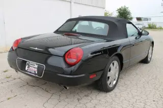 Ford Thunderbird 2002