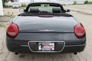 Ford Thunderbird 2002