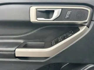 Ford Explorer 2023 XLT 4p SUV