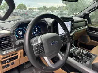 Ford F-150 2023 4x4 Lariat 4dr SuperCrew 6.5 ft. SB