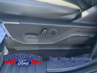 Ford F-150 2022 4x4 Lariat 4 puertas SuperCrew perilla de 5,5 pies