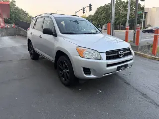 Toyota RAV4 2010
