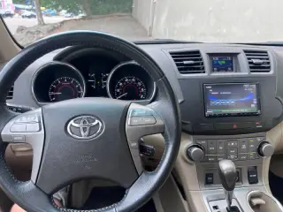Toyota Highlander 2010