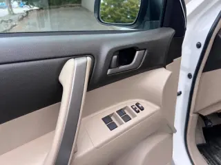 Toyota Highlander 2010
