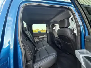 Ford F-150 2025 4x4 XLT 4p SuperCrew 5.5 ft. SB