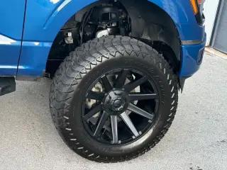 Ford F-150 2025 4x4 XLT 4p SuperCrew 5.5 ft. SB