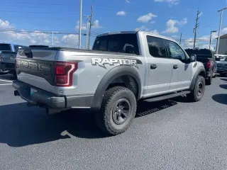 Ford F-150 2018 4x4 Raptor 4dr SuperCrew 5.5 ft. SB