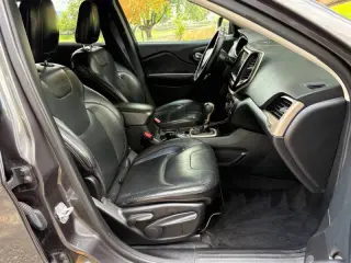 Jeep Cherokee 2016