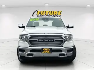 Ram 1500 2024 4x2 Laramie 4p Cubierta de Tripulación 5.6 ft. Caja Extendida Camioneta