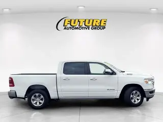 Ram 1500 2024 4x2 Laramie 4p Cubierta de Tripulación 5.6 ft. Caja Extendida Camioneta