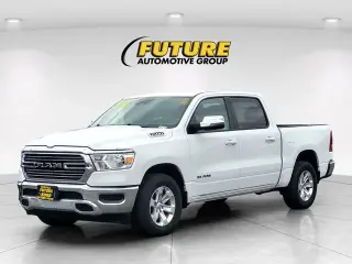 Ram 1500 2024 4x2 Laramie 4p Cubierta de Tripulación 5.6 ft. Caja Extendida Camioneta