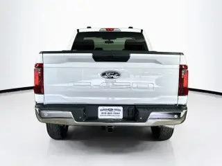 Ford F-150 2026 4x4 XL 2dr Regular Cab 8 pies LB