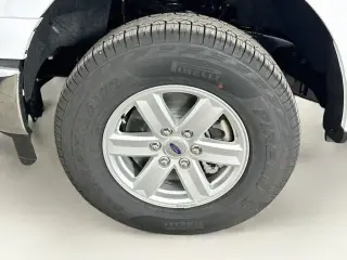 Ford F-150 2026 4x4 XL 2dr Regular Cab 8 pies LB