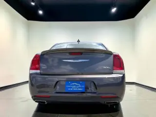 2017 Chrysler 300