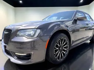 2017 Chrysler 300