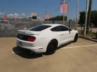Ford Mustang 2019 EcoBoost Premium sedán de 2 puertas