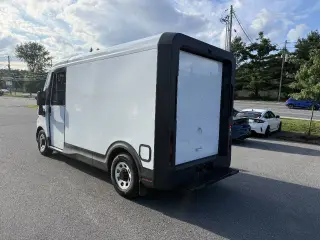 2025 Chevrolet BrightDrop 400
