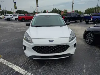 Ford Escape 2022 SE 4dr SUV