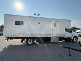 2011 Ford F-750 Super Duty