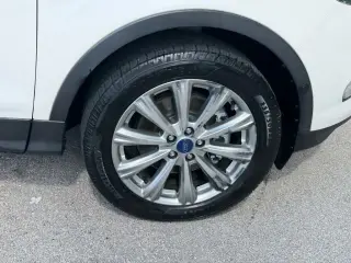 Ford Escape 2018 Titanium 4 SUV