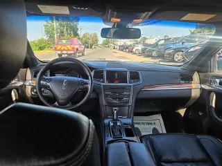 Lincoln MKS 2015