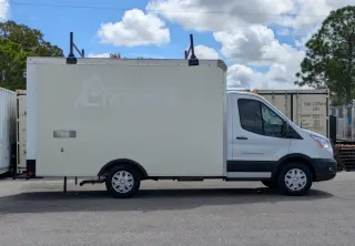 Ford Transit 2021 350 2 puertas 138 pulgadas de distancia entre ejes SRW Chasis Cutaway