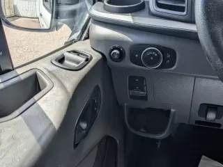 Ford Transit 2021 350 2 puertas 138 pulgadas de distancia entre ejes SRW Chasis Cutaway