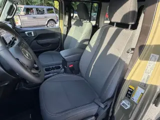 Jeep Wrangler 2025 4x4 Sport 4 SUV