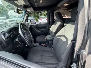 Jeep Wrangler JK 2018 4x4 Sport 2p SUV
