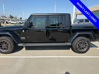 Jeep Gladiator 2023 4x4 Overland 4p Cabina de Tripulante 5.0 ft. CB