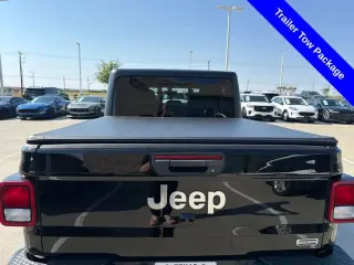 Jeep Gladiator 2023 4x4 Overland 4p Cabina de Tripulante 5.0 ft. CB