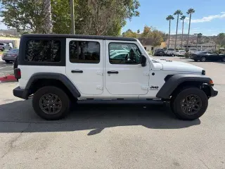 Jeep Wrangler 2025 4x4 Sport 4dr SUV