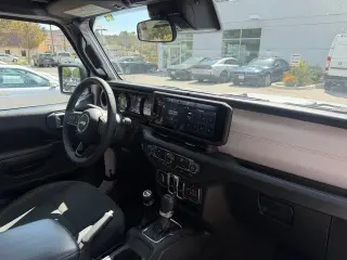 Jeep Wrangler 2025 4x4 Sport 4dr SUV