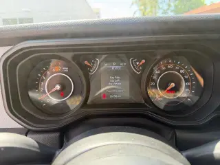 Jeep Wrangler 2025 4x4 Sport 4dr SUV