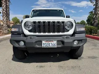 Jeep Wrangler 2025 4x4 Sport 4dr SUV