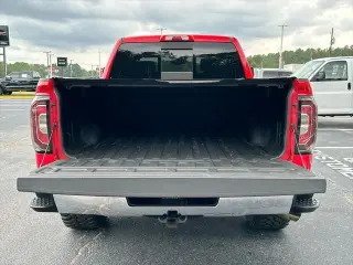 GMC Sierra 1500 2018 4x4 SLT 4dr Crew Cab 5.8 ft. SB