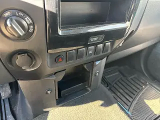 2013 Nissan Titan S Crew Cab 4WD