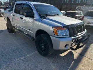 2013 Nissan Titan S Crew Cab 4WD