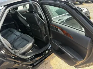 Sedán híbrido Lincoln MKZ de 2014