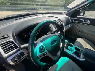 Ford Explorer 2012