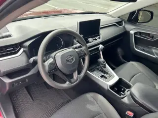 Toyota RAV4 2024
